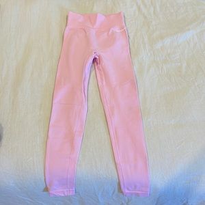DFYNE PINK LEGGINGS WITH BUTT SCRUNCH. SIZE S.